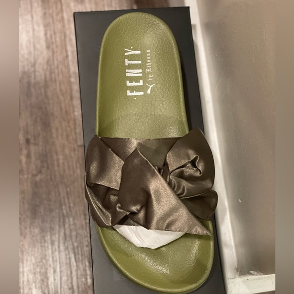 Puma Fenty by Rihanna Slides - Picture 6 of 9